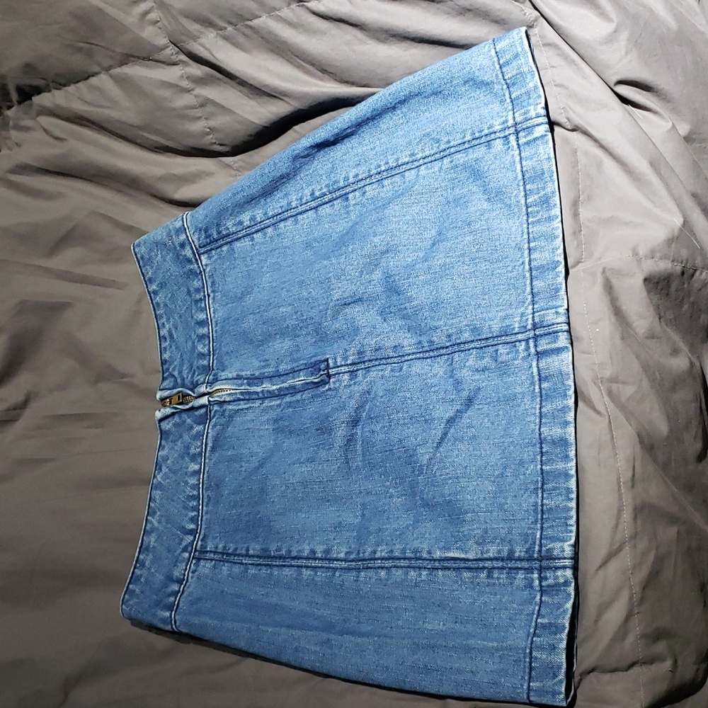 FREE PEOPLE ZIP BACK DENIM SKIRT SIZE 2 - Picture 3 of 8
